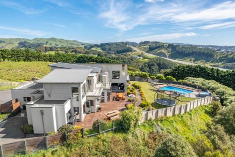 Photo of property in 75b Paremata Haywards Road, Pauatahanui, Porirua, 5381