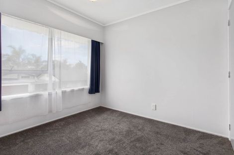Photo of property in 10/126 Lynwood Road, New Lynn, Auckland, 0600