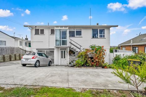 Photo of property in 774 Whangaparaoa Road, Manly, Whangaparaoa, 0930