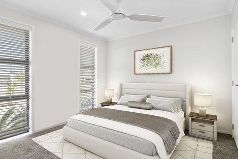Photo of property in 6 Davey Crescent, Orewa, 0931