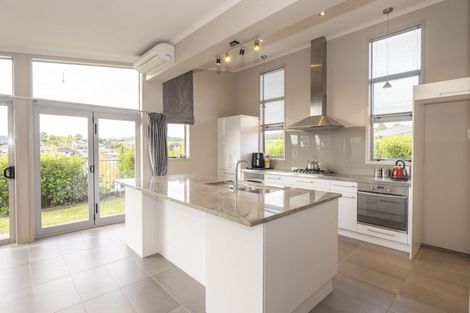 Photo of property in 48 Buxton Place, Ohauiti, Tauranga, 3112