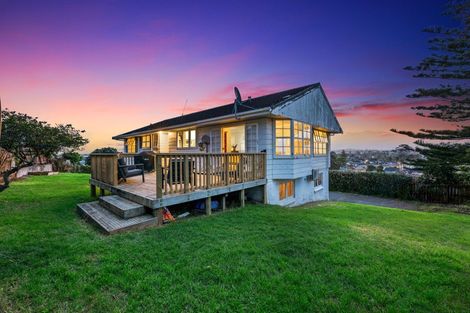 Photo of property in 142 Ti Rakau Drive, Pakuranga, Auckland, 2010
