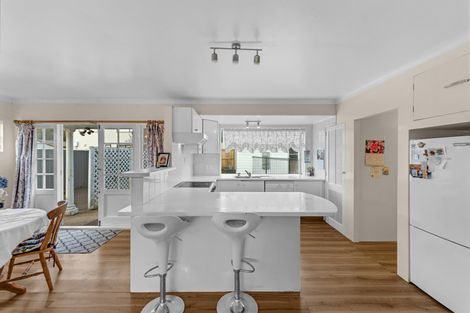 Photo of property in 42 Manse Road, Pahurehure, Papakura, 2113