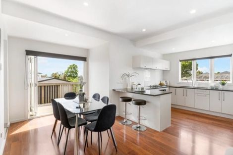 Photo of property in 2/117 Great South Road, Manurewa, Auckland, 2102