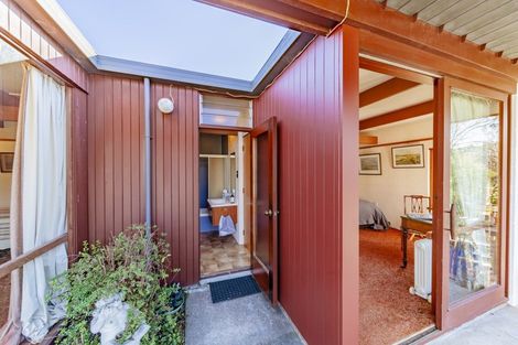 Photo of property in 2449 State Highway 2, Waipukurau, 4281