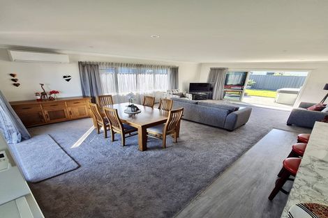 Photo of property in 4 Rotoiti Way, Poraiti, Napier, 4112