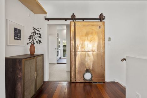 Photo of property in 26 Jackson Street, Island Bay, Wellington, 6023