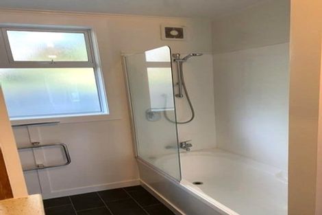 Photo of property in 18 Blackbridge Road, Wadestown, Wellington, 6012