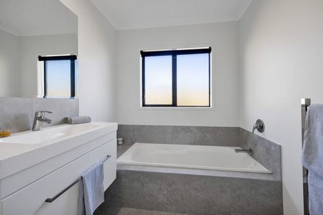 Photo of property in 32 Glasgow Street, Bell Block, New Plymouth, 4312