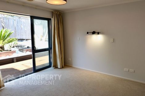 Photo of property in 11 Cognac Place, Henderson, Auckland, 0612