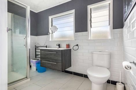 Photo of property in 2/608 Heretaunga Street East, Parkvale, Hastings, 4122