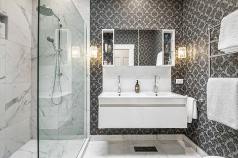 Photo of property in 1 Milton Road, Northcote Point, Auckland, 0627