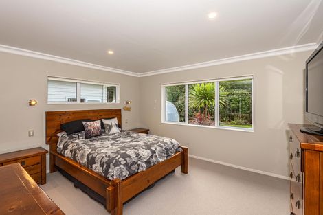 Photo of property in 31 Crisp Road, Parua Bay, Whangarei, 0174