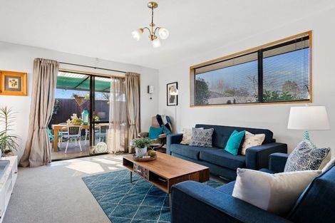 Photo of property in 2/35 Ben Nevis Drive, Broomfield, Christchurch, 8042