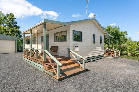 Photo of property in 18 Churchill Crescent, Shannon, 4821