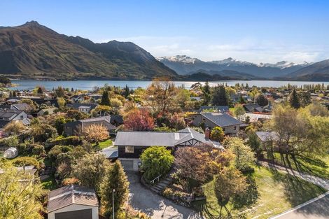 Photo of property in 31 Kowhai Drive, Wanaka, 9305