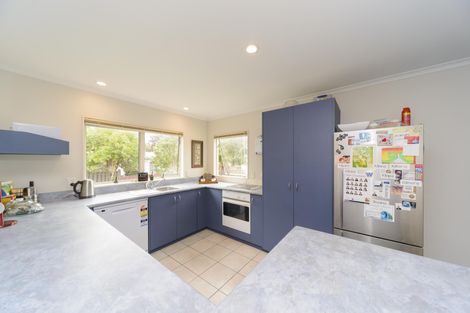 Photo of property in 5 Astrid Court, Awapuni, Palmerston North, 4412