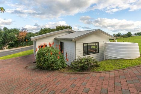 Photo of property in 218 Paku Drive, Tairua, 3508