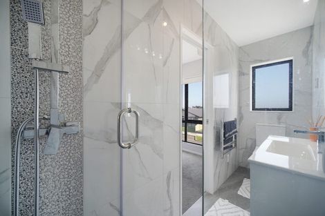 Photo of property in 20 Survila Street, Takanini, 2110