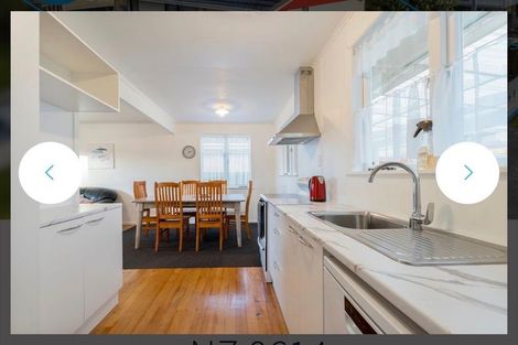 Photo of property in 21 Arlette Place, Massey, Auckland, 0614