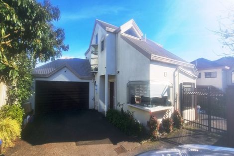 Photo of property in 2/86 Birkenhead Avenue, Birkenhead, Auckland, 0626