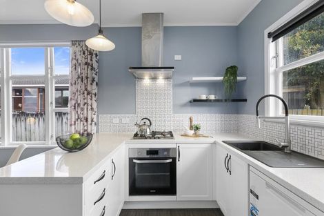 Photo of property in 11 Connolly Street, Boulcott, Lower Hutt, 5010