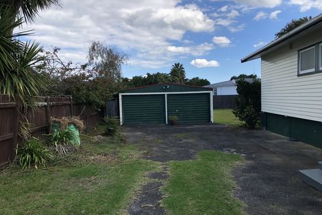 Photo of property in 17 Glen Norman Avenue, Henderson, Auckland, 0610