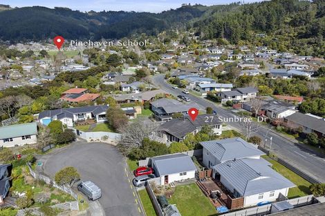 Photo of property in 27 Sunbrae Drive, Silverstream, Upper Hutt, 5019
