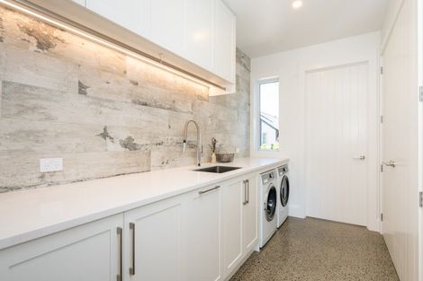 Photo of property in 4 Gage Lane, Havelock North, 4130