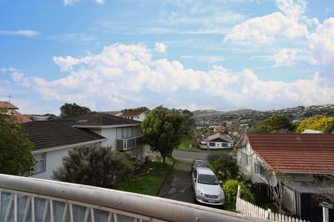 Photo of property in 15 Te Kiteroa Grove, Churton Park, Wellington, 6037