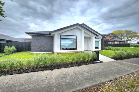Photo of property in 4 Jonah Lomu Drive, Paerata, 2124