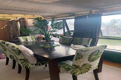 Photo of property in 6 Marlene Avenue, Te Atatu South, Auckland, 0610