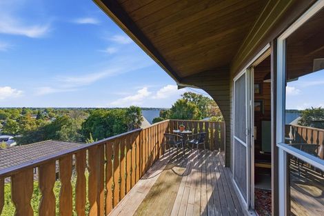Photo of property in 365 Centaurus Road, Hillsborough, Christchurch, 8022