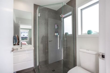 Photo of property in 10 Glide Lane, Whitby, Porirua, 5024