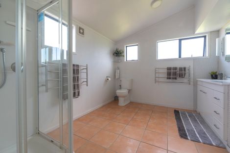 Photo of property in 38 Riddell Road, Kerikeri, 0230