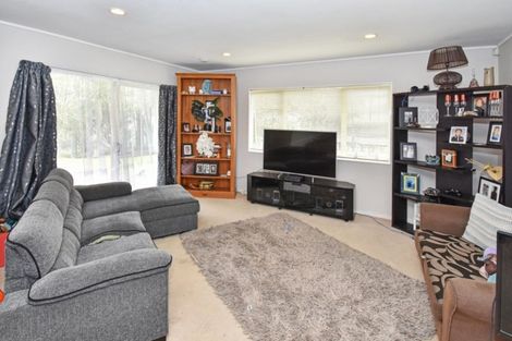 Photo of property in 99 Settlement Road, Papakura, 2110