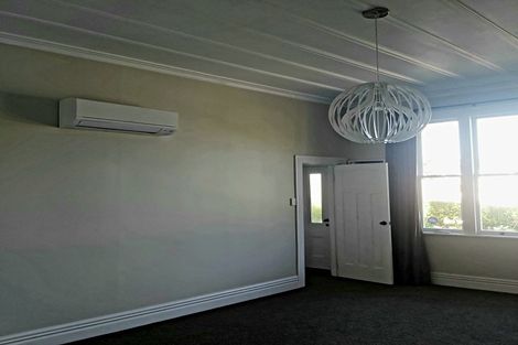 Photo of property in 2 Hinemoa Street, Birkenhead, Auckland, 0626