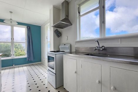 Photo of property in 44 Hindmarsh Street, Johnsonville, Wellington, 6037