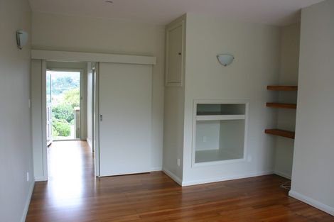 Photo of property in 2 Rodney Street, Northland, Wellington, 6012