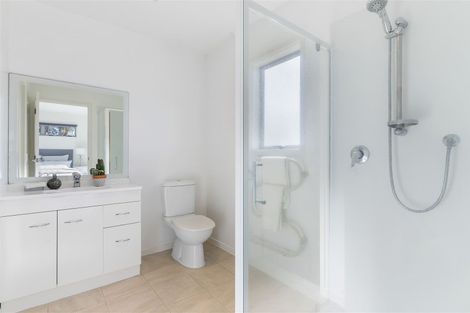 Photo of property in 2/8 Havana Place, Glenfield, Auckland, 0629