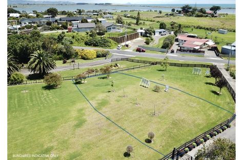 Photo of property in 83 Spencer Avenue, Maketu, 3189