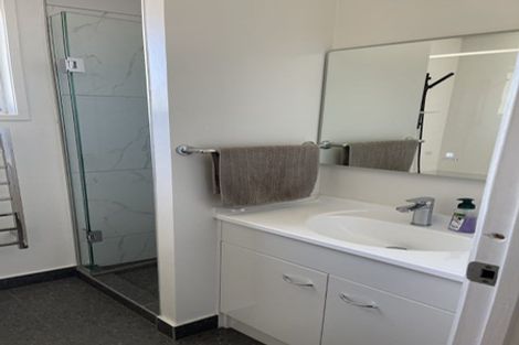 Photo of property in 7 Pitcher Place, Glen Eden, Auckland, 0602