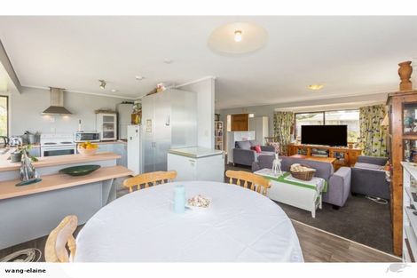 Photo of property in 1/66 Hogans Road, Glenfield, Auckland, 0629