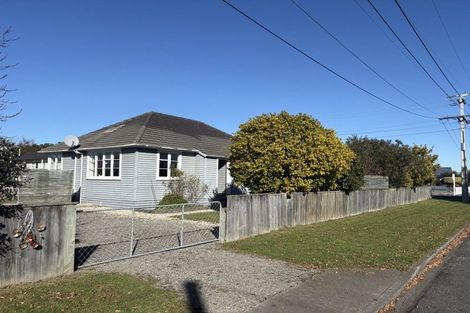 Photo of property in 30 Broadway Street, Martinborough, 5711