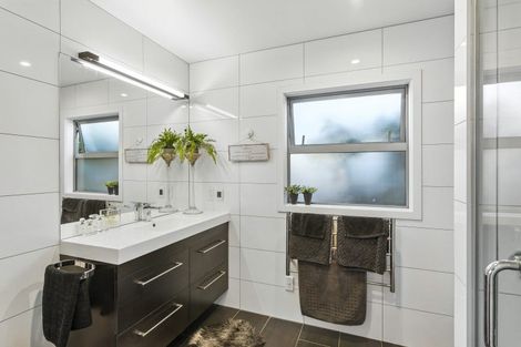 Photo of property in 22 Taranui Way, Paraparaumu Beach, Paraparaumu, 5032