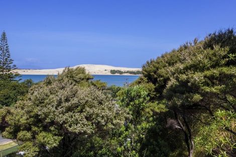 Photo of property in 32 Lincoln Street, Mangawhai Heads, Mangawhai, 0505