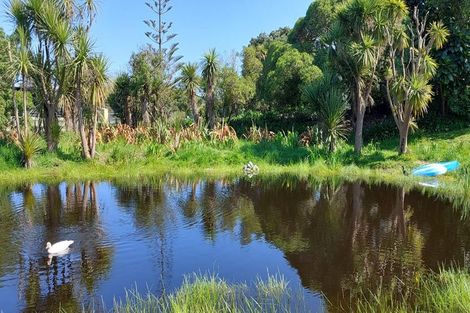 Photo of property in 106 Paetawa Road, Peka Peka, Waikanae, 5391