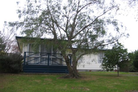 Photo of property in 41 Rosedale Crescent, Cloverlea, Palmerston North, 4412