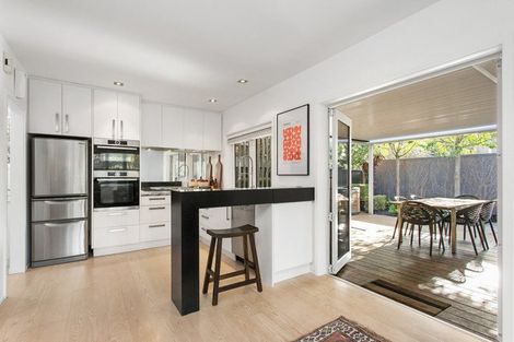 Photo of property in 40 Wroxton Terrace, Merivale, Christchurch, 8014