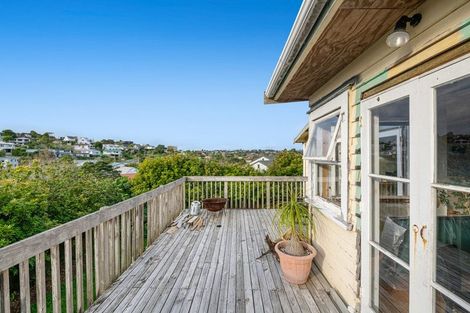 Photo of property in 24 Jean Place, Stanmore Bay, Whangaparaoa, 0932